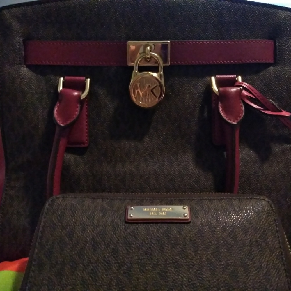 Authentic Michael Kors Purse And Wallet - image 1